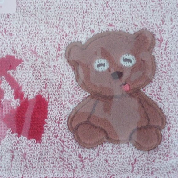 Universal Studios Japan- Tim Bear Cherry Series Mini Towel-New - Picture 3 of 3